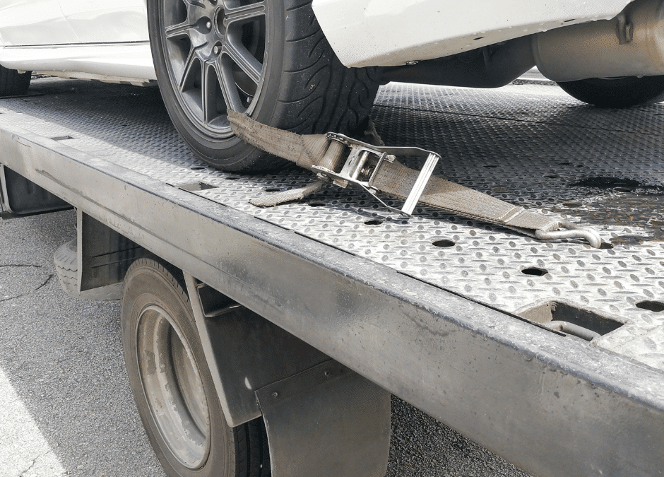 The Benefits of Choosing a Flatbed Tow Truck: Insights from Jonesboro Towing